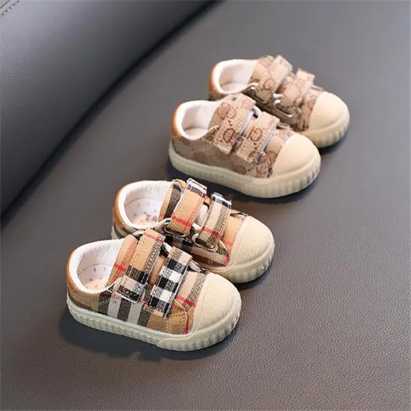 Baby / Toddler White Bowknot Decor Velcro Closure Prewalker Shoes