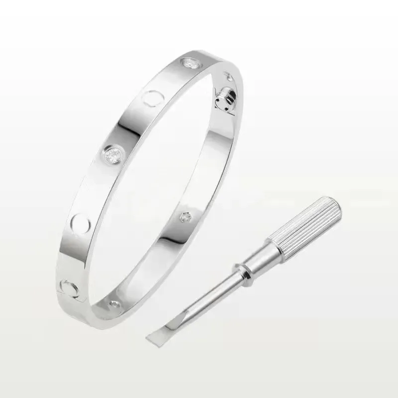 bracciale bangle lettera Vite Bracciali Carti Cacciavite Acciaio al titanio Belcher dorato Fascino argento 4CZ Love for Woman Mens Bracciale di design di lusso con borsa in velluto