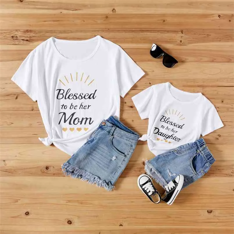 Summer Letter Print White Cotton T-shirts for Mommy and Me 210528