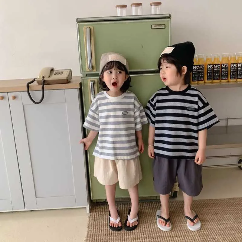 Children striped Tees summer boys cotton loose T shirts girls soft casual short sleeve Tops 210615