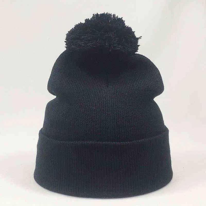 Plain Solid Color Winter Skull Cap Pompom Beanies for Ladies Mens Knitted Hats Black Grey Y21111
