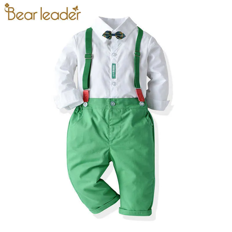 Bear Leader Boys kläder kostymer höst pojke mode t-shirt och suspender byxor outfits gentleman baby bowtie kläder set 210708