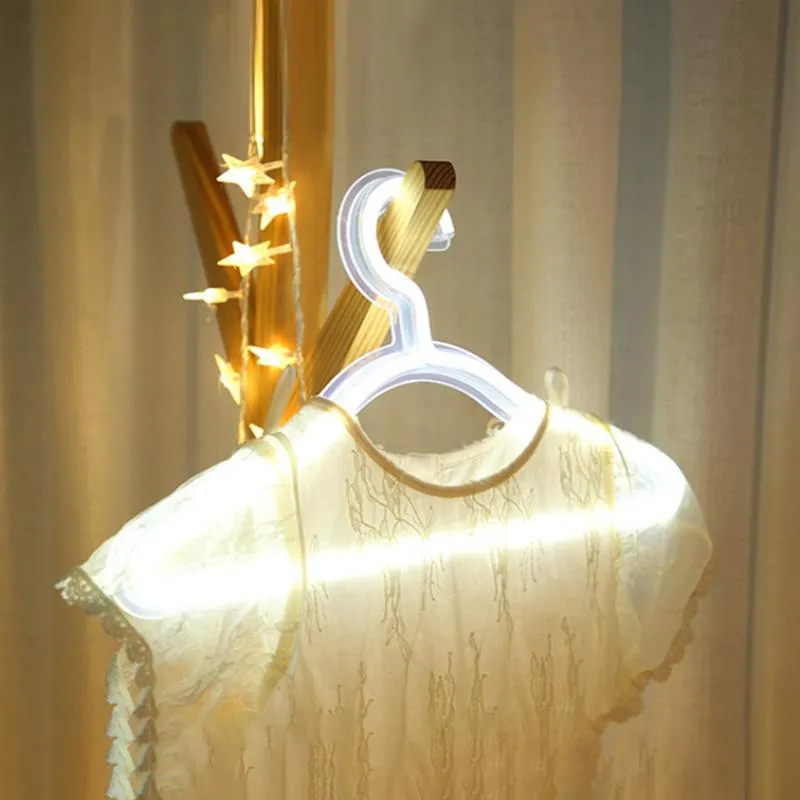 Appendiabiti Rack Lampada da notte per camera da letto LED Luce al neon Appendiabiti Alimentato tramite USB Appendiabiti per la casa Negozio di abbigliamento per matrimoni Decorazione della parete d'arte Regalo di Natale