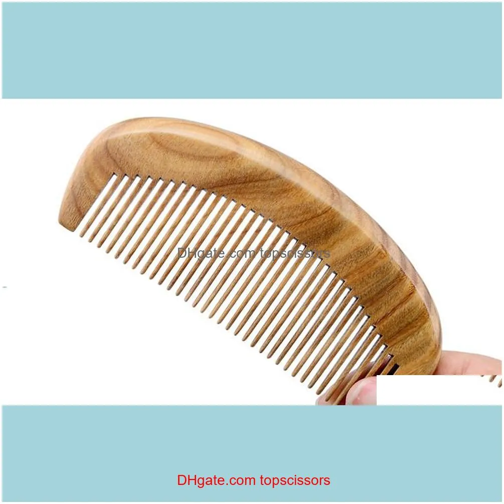 Natural green sandalwood comb comb comb bright polished thick green wooden wooden crafts factory direct sales