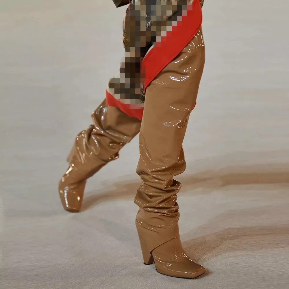 女性のニーハイブーツスクエアトゥチャンキーヒールロングブーツレディース秋冬ヒール滑走路の靴