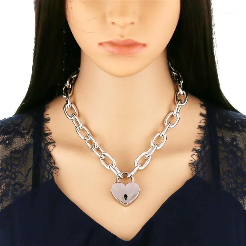 Collier avec serrure en forme de cœur pour femmes, cadenas en métal de Style Punk avec chaîne à maillons clés, bijoux à la mode