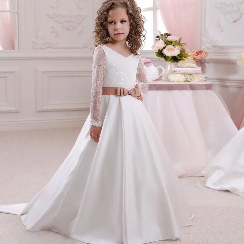 2021 New Cute Flower Girl Dresses Tulle Beading Appliqued Pagant Klänningar för Flickor First Holy Communion Dresses Little Baby Kids Prom Crows