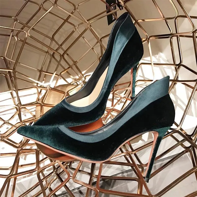 Scarpe eleganti che vendono décolleté con tacco alto in velluto Verde Rosso Nero Tacchi a spillo con punta a punta Matrimonio celebrità