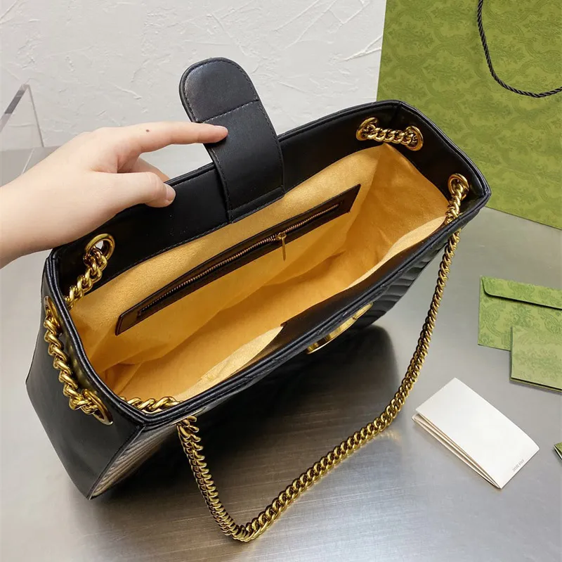 Bolsas negras online para mujer