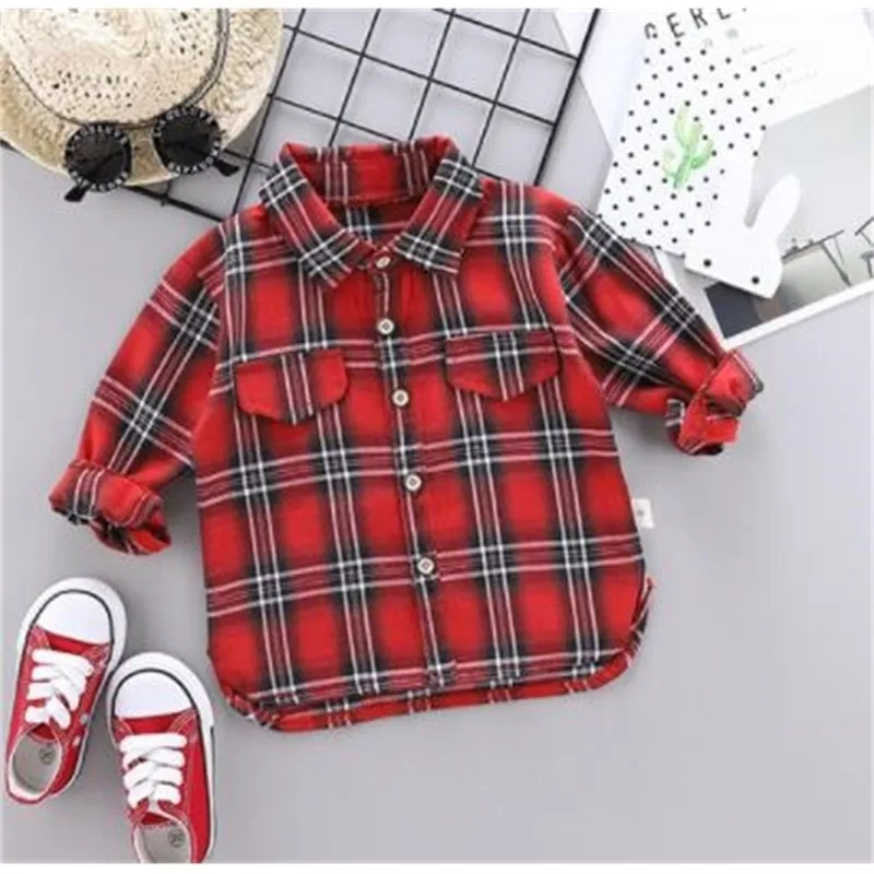 Mode barn pojkar / tjejer skjortor barn toppar pojkar / flickor långärmad baby bröllop kläder plaid baby topp tee shirts 0-4 år 210306