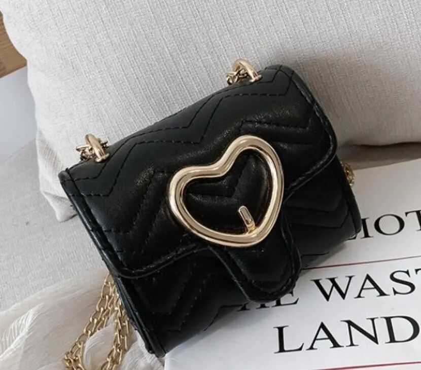 Girls Metal Letter Handtas Kinderen Love Heart Quilted Chain Bags Lady Style Children Pu Leather Single Shoulder Bag HF5545