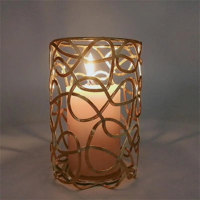 Candle Holders Hollow Home Holder Ornaments Creative Golden Light Luxury Metal Decoration For Romantic Candlelight Dinner In Living Room