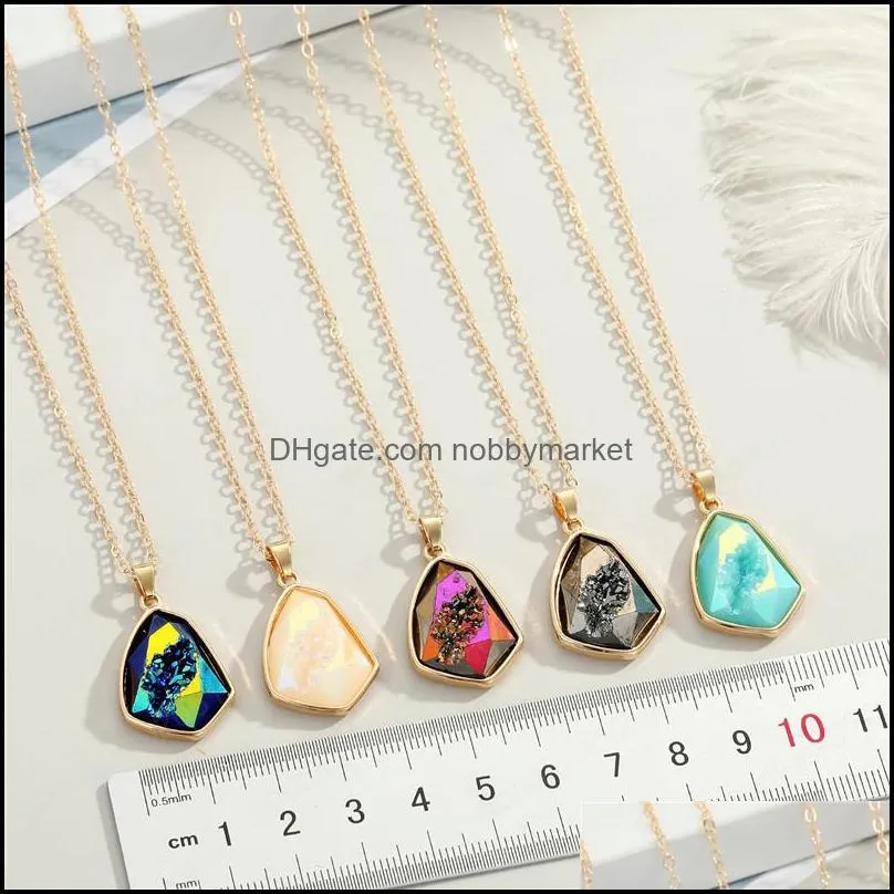 Fashion Fake Stone Geode Resin Necklace Gold Color Plated Geometric Sparkly Necklaces For Women Jewelry 2021