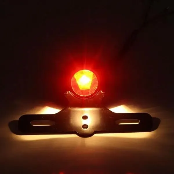 Lampe de frein arrière de moto lumière rouge pour Harley Bobber Chopper Cafe Racer