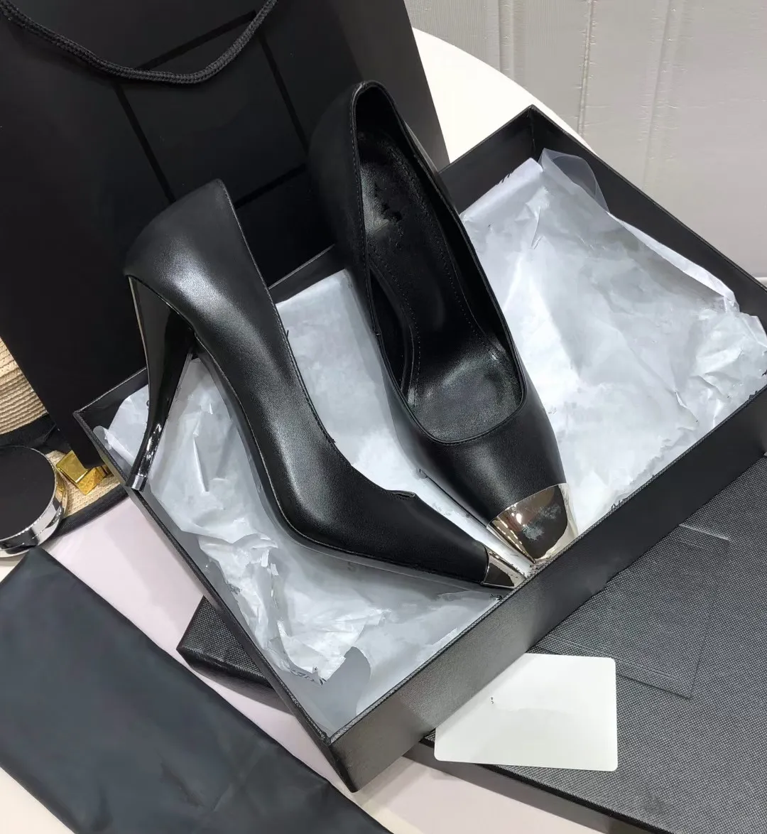 Najwyższej Jakości Kobiety Buty Skórzane Skóry Wołowej Wysokie Obcasy Seksowne Metalowe Porozumienie Podene Pompy Połączone z logo Box Wedding Party Dress Sandals Rozmiar 35-40