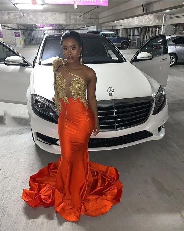 2020 Charming Orange Mermaid Prom Dresses Mermaid One Shoulder See Through Lace Appliques Formal Dress Black Girls Party Evening Gowns