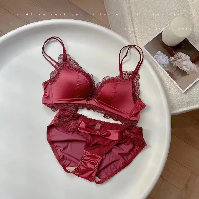Sexy Lace Satin Latex Stylish Bra Panty Sets With Thin Cotton, Breathable  And Comfortable Underwear For Small Breasts And Intimate Moments 317b From  Xdcdy, $25.05
