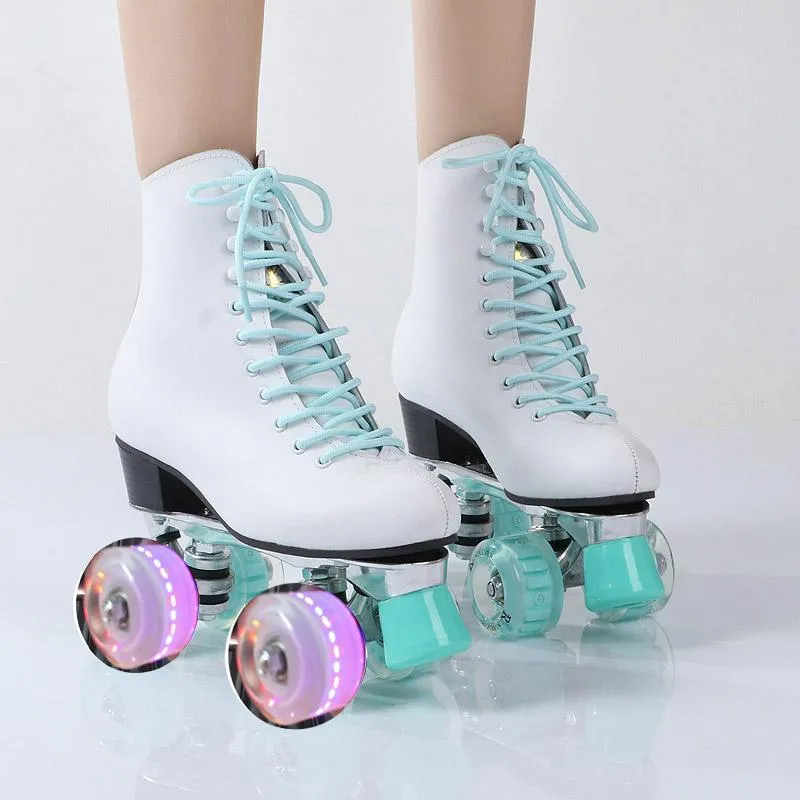 Новый стиль взрослый двухрядный катание на коньках взрослых женщин четырехколесный крафт PU флэш-роликовые коньки