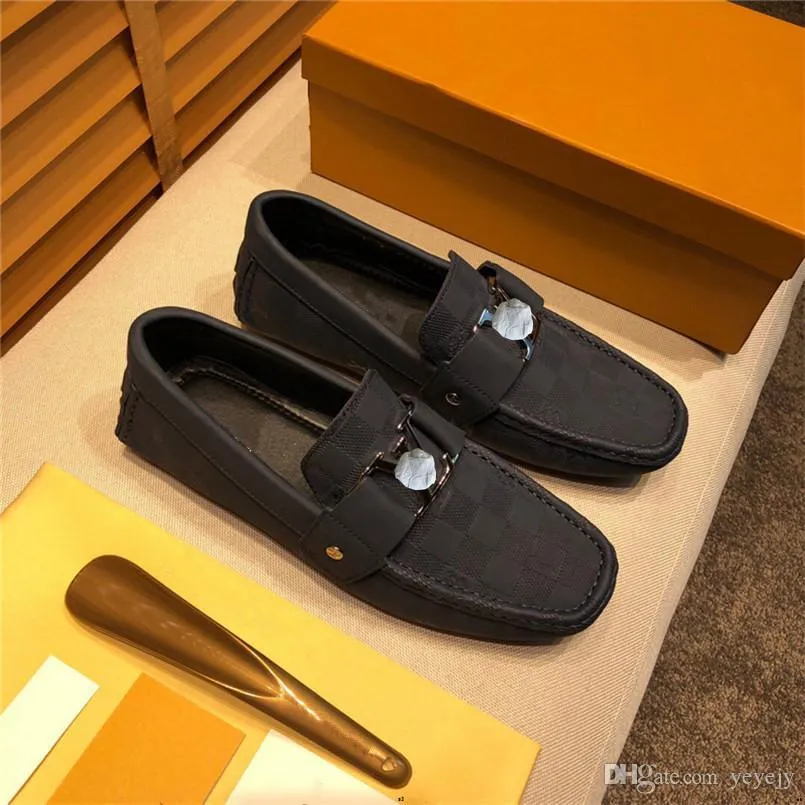 A1 Designer Mens Genuine Couro Sapato Flats Preto Condução Mocasins Slip Slip na marca dos homens Marca Samerry Social Shoes 11