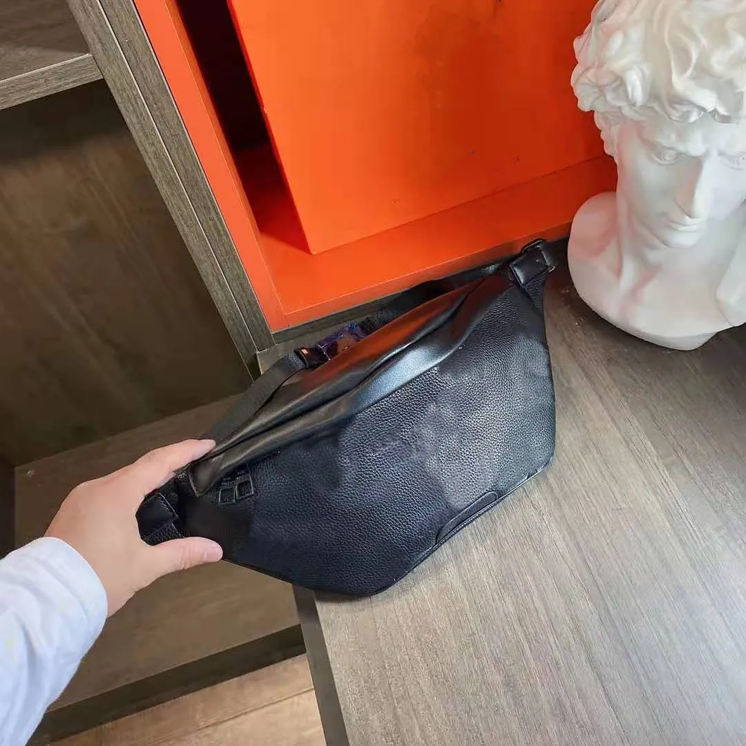 Embossed Genuine Leather Plain Black Bum Bag For Men And Women Black Running Belt Pack Backpack Handbag And Crossbody Purse From Liuhongtai1 41.57 DHgate.Com