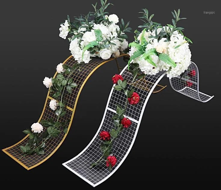 Ghirlande di fiori decorativi Cornice in fila di fiori in metallo di alta qualità per la decorazione della tavola della festa nuziale da parete fai da te