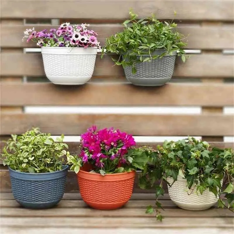 Hand Made Wicker Rattan Flower Basket Green vine Pot Planter Hanging Vase Container Wall Plant Basket For Garden lb99 210712