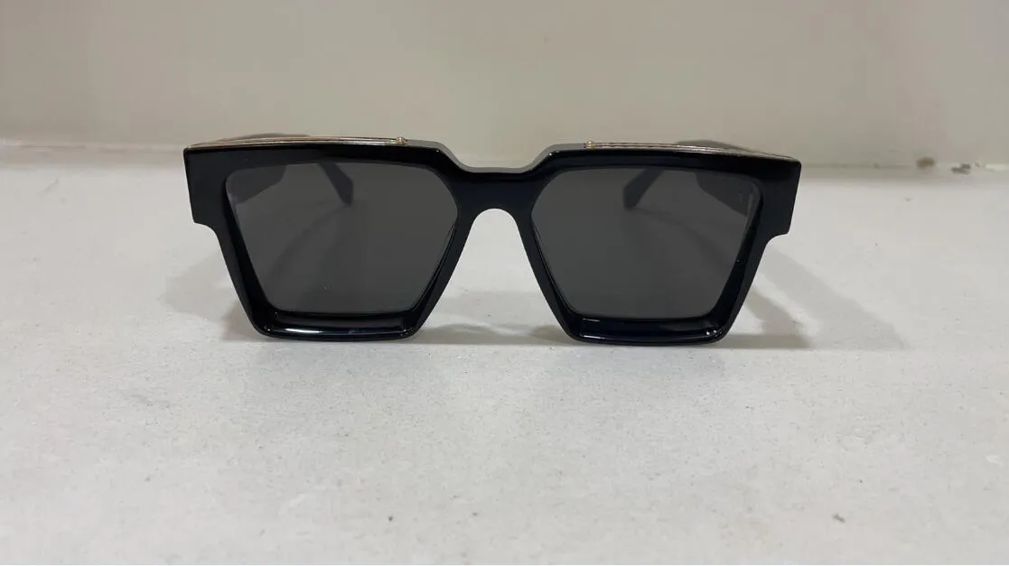 Kadınlar için En Kaliteli Erkek Güneş Gözlüğü 1165 Erkekler Güneş Gözlükleri Moda Stil Koruyucular Gözleri UV400 Lens Kılıf Boyutu 55-17-145