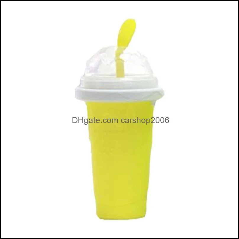 Easy DIY Smoothie Cup With Straw Magic Pinch Smoothie Maker Travel Camp Portable Silicone Smoothie Cup Sand Ice Cream Slush Maker