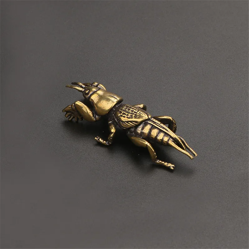 brass Mole cricket figurines (7)