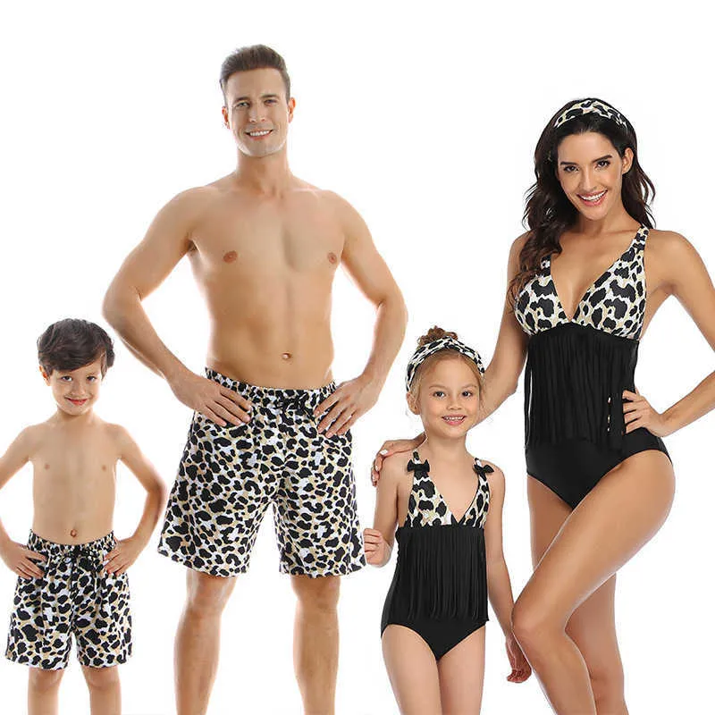 2020-Summer-Swimwear-Family-Matching-Outfits-Swimwear-Mother-Daughter-Swimsuit-Bikini-Bathing-Suit-Father-Son-Shorts