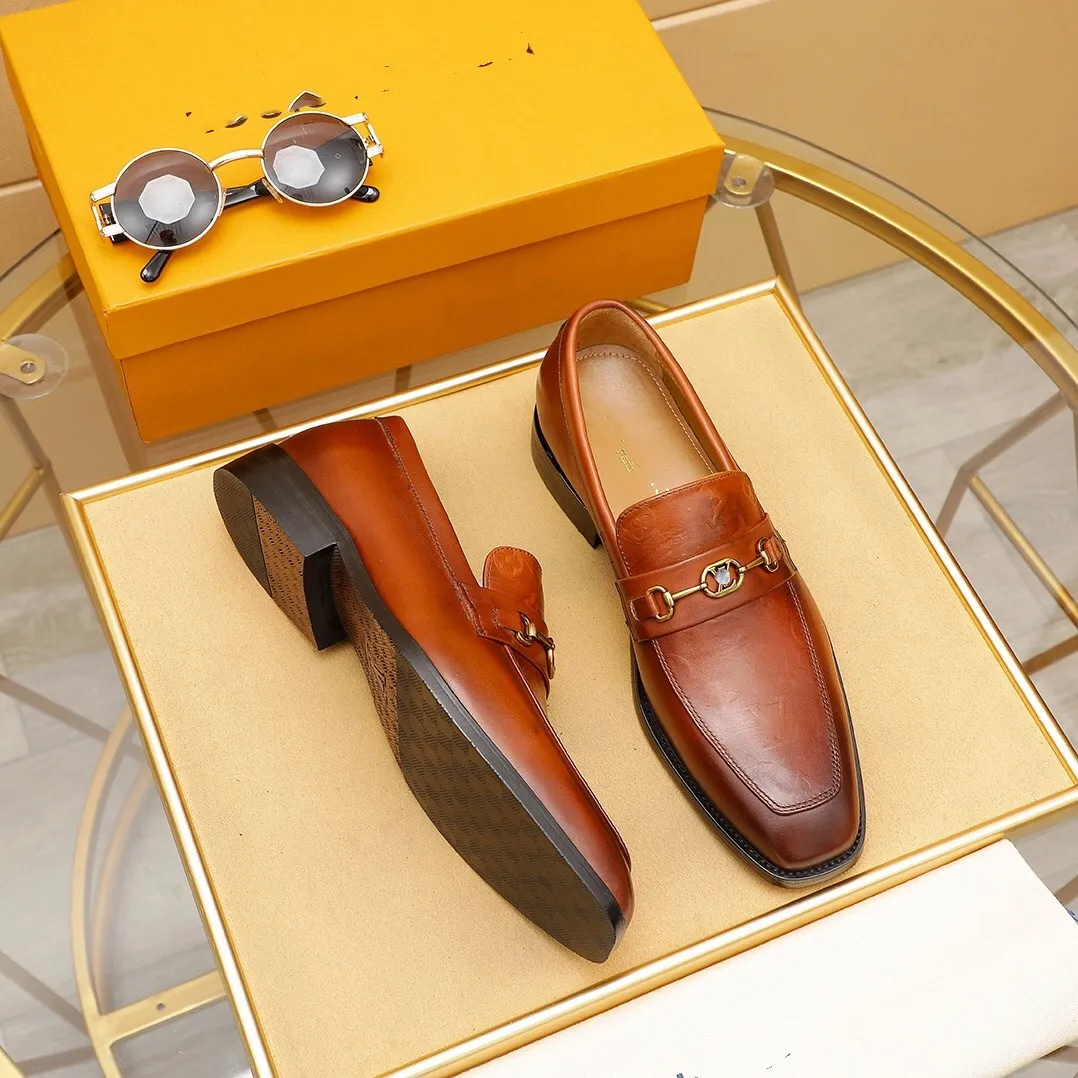 Lujo Original Mens Brogue Office Business Office Oxfords Flats Hombres Colores mezclados Vestido de diseñador de moda Zapatos de cuero de patente Lace-Up Body Party Shoe