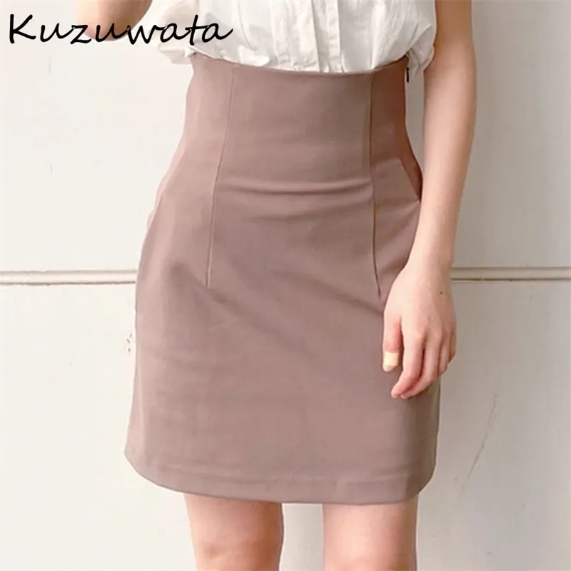 Kuzuwata Solid Empire Slim Folds Ovan Knä Sexig Mini Kjolar Sommar Kvinnor Faldas Mode Temperament Japan Style Jupe 210730