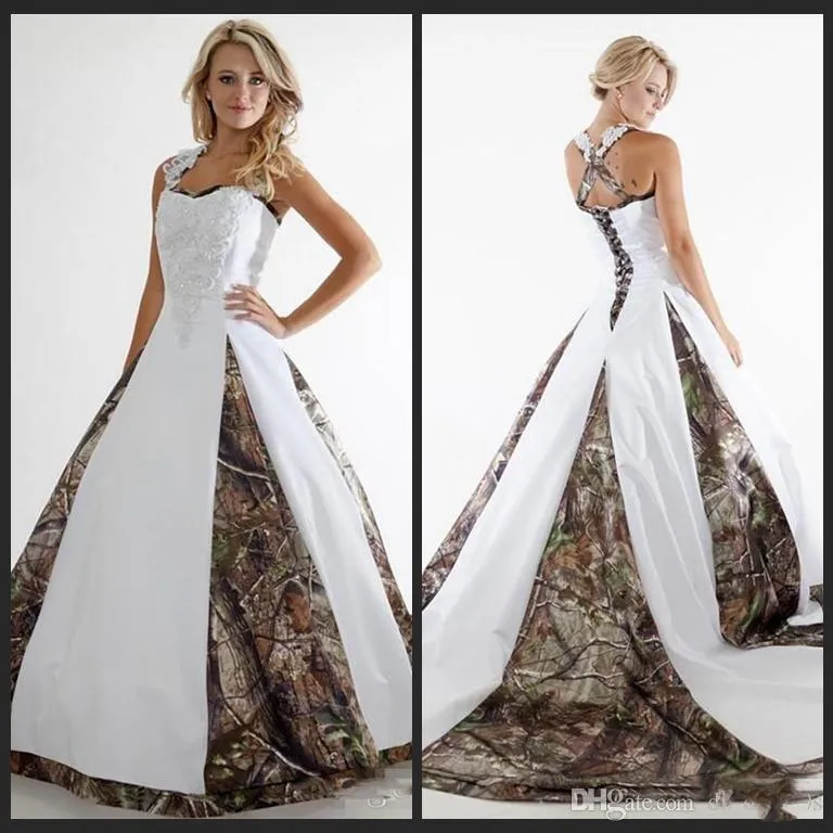 Vintage Camo A Line Bröllopsklänningar Bridal Gown Halter Neck Lace Appliques Plus Size Vestidos de Novia Country Garden
