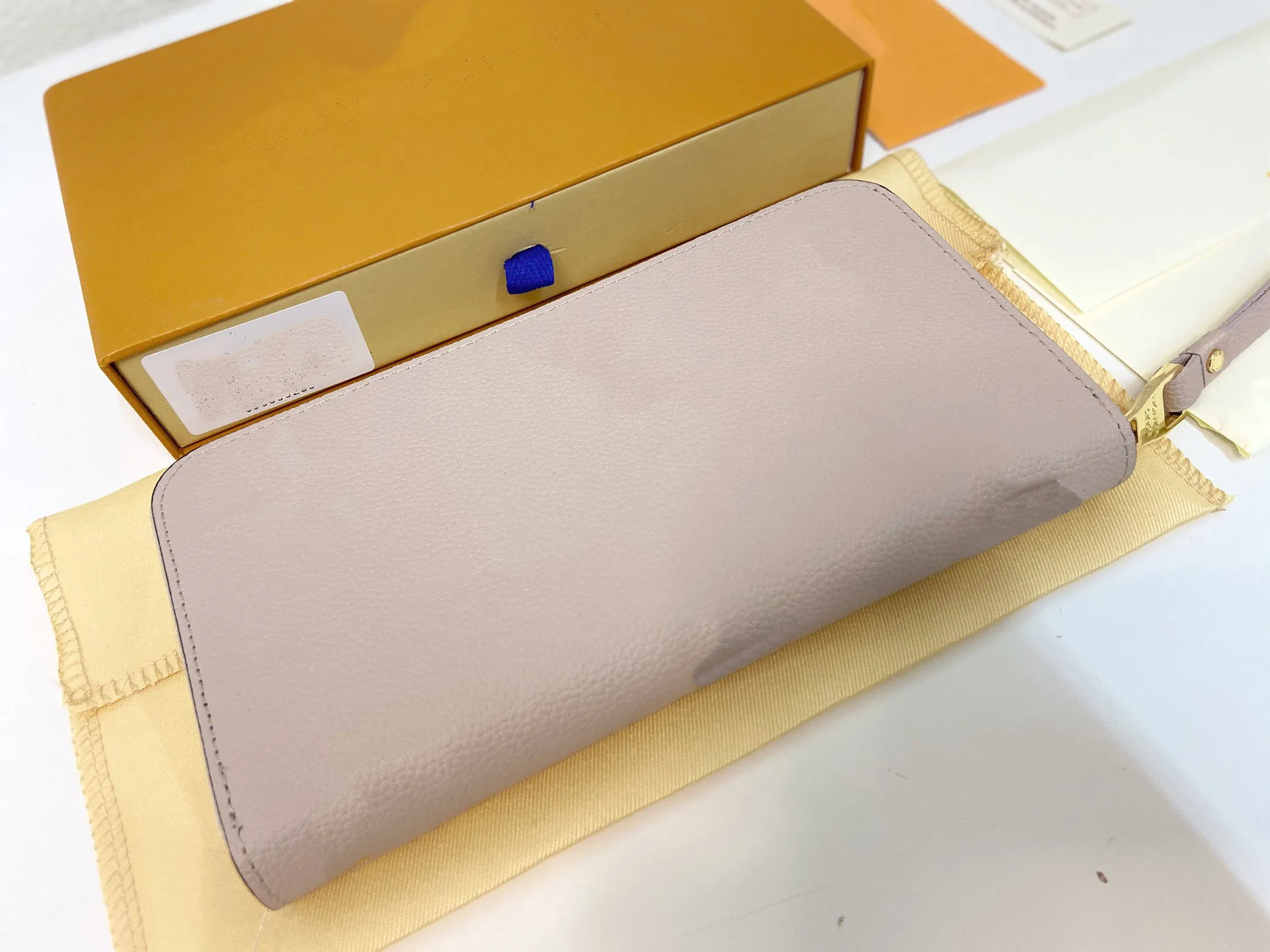 Luxurys designers plånböcker av hög kvalitet Purs Pures Woman Fashion Crafty Monogrames Empreinte Zippy Long Wallet Card Holder Purse With B215R