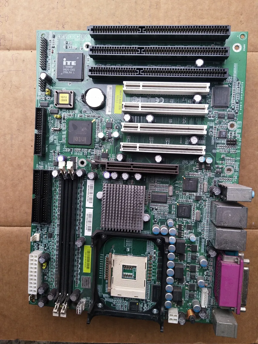 لوحة معدات اللوحة الأم الصناعية Diebold Mbatx-845e-G2B Rev 3.2 4 PCI 1 AGP 3 ISA