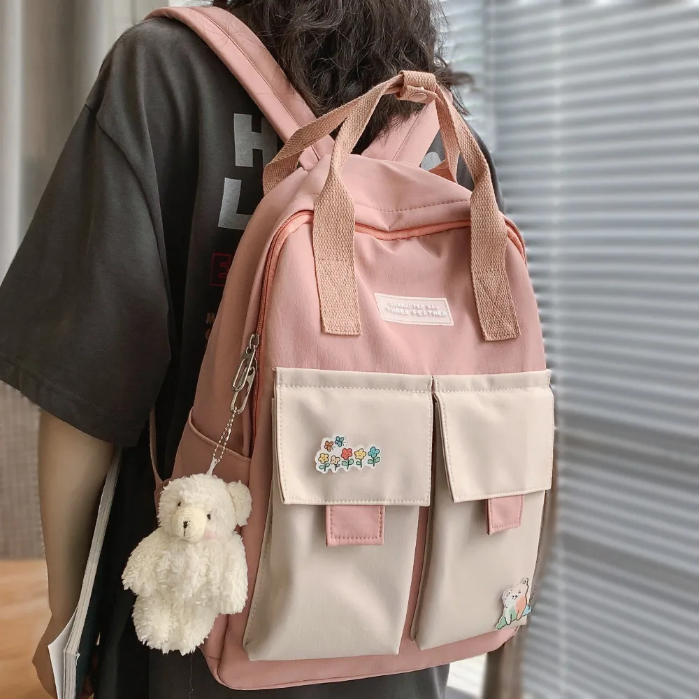 Ryggsäck Mode Kvinnor Kawaii Girl Harajuku Badge Book Ladies School Bag Vattentät Nylon Söt Student College