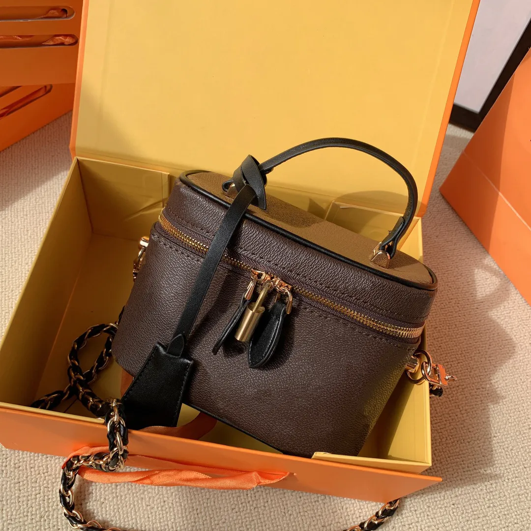 Premium retro brun kosmetisk väska Barrel premium läder klassiskt tryck mini axelväskor dragkedja Designer mode handväska