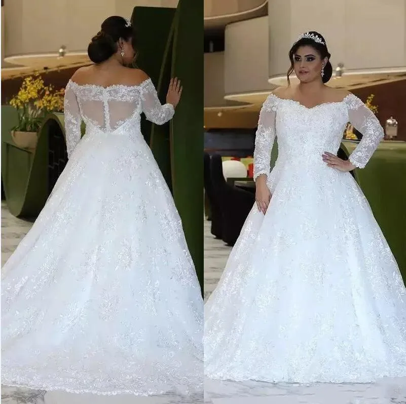 2021 Abiti da sposa taglie forti Abito da sposa con applicazioni in pizzo con spalle scoperte Maniche lunghe Sweep Train Custom Made Castello Vestido De Novia 401 401