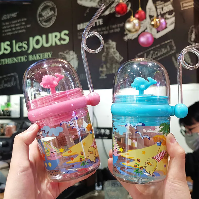 Nouveaux enfants mignon tasse à boire enfants mignon baleine vaporisateur bouteille d'eau avec paille 260 ml été bébé en plastique paille bouteille d'eau