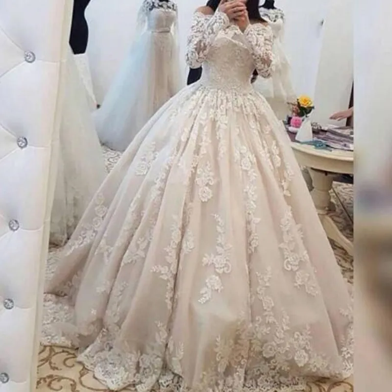 New Gorgeous Lace Ball Gown Wedding Dresses 2021 Bateau Neck Långärmad Sweep Train Vintage Bridal Gown Robe de Marie