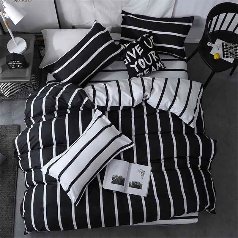 Gündönümü yatak seti nevresim yastık çanta çarşaf seti siyah ve beyaz şerit baskı yorgan kapak yataklar düz levha kraliçe 210706