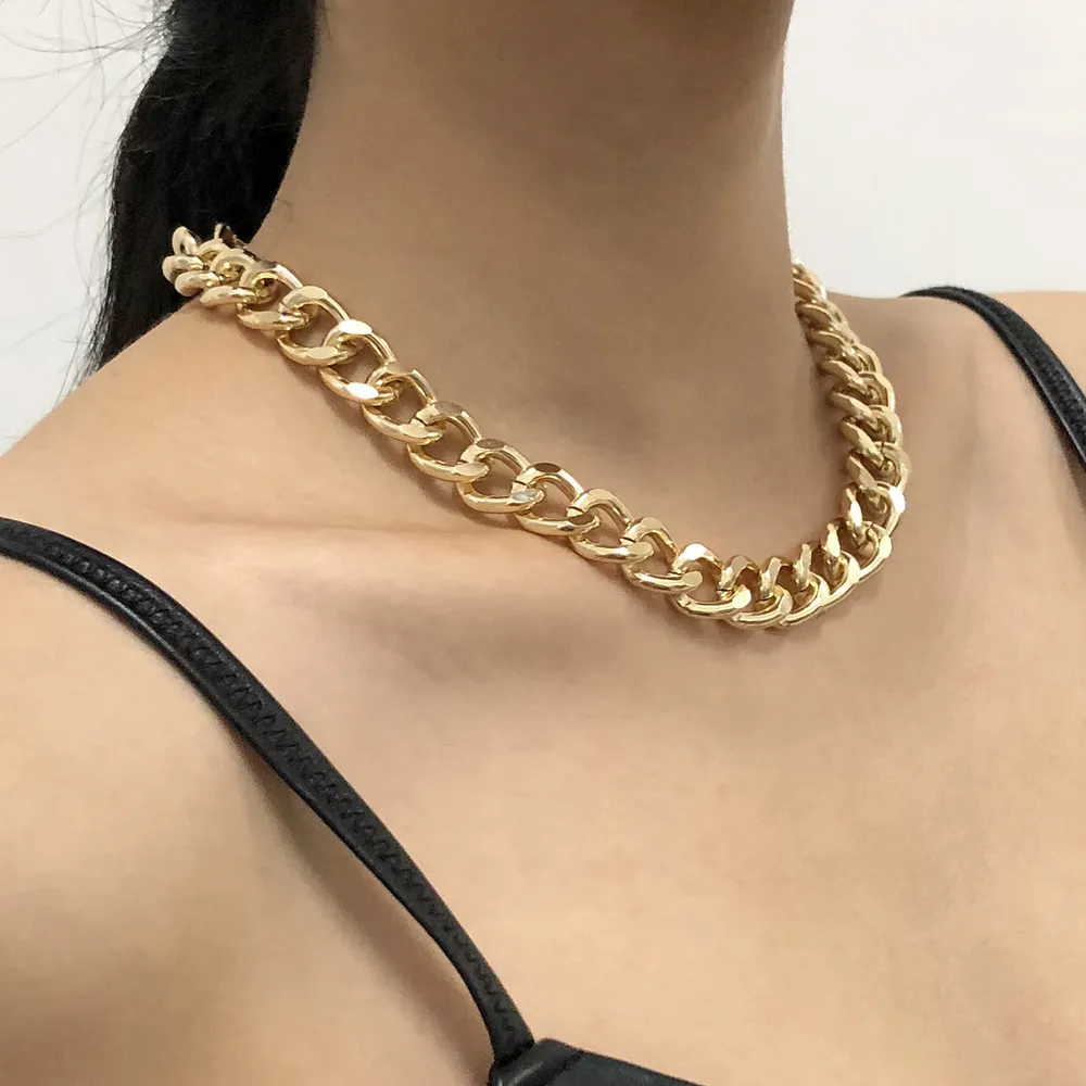 Collier de créateur bijoux de luxe 2021 mode grand pour les femmes torsion or argent couleur gros épais serrure tour de cou chaîne fête