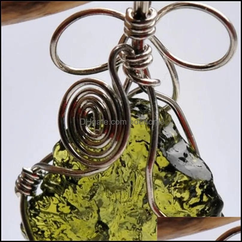 Natural Moldavite Green Crystal Energy Stone Pendant For Men And Women Couple necklace Fine Jewelry LJ201016 620 Q2