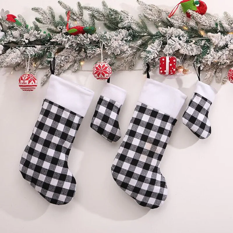 Christmas Stockings Plaid Buffalo Plush Socks Hanging Pendant Stocking for Family Holiday Xmas Party Decoration HH9-3651