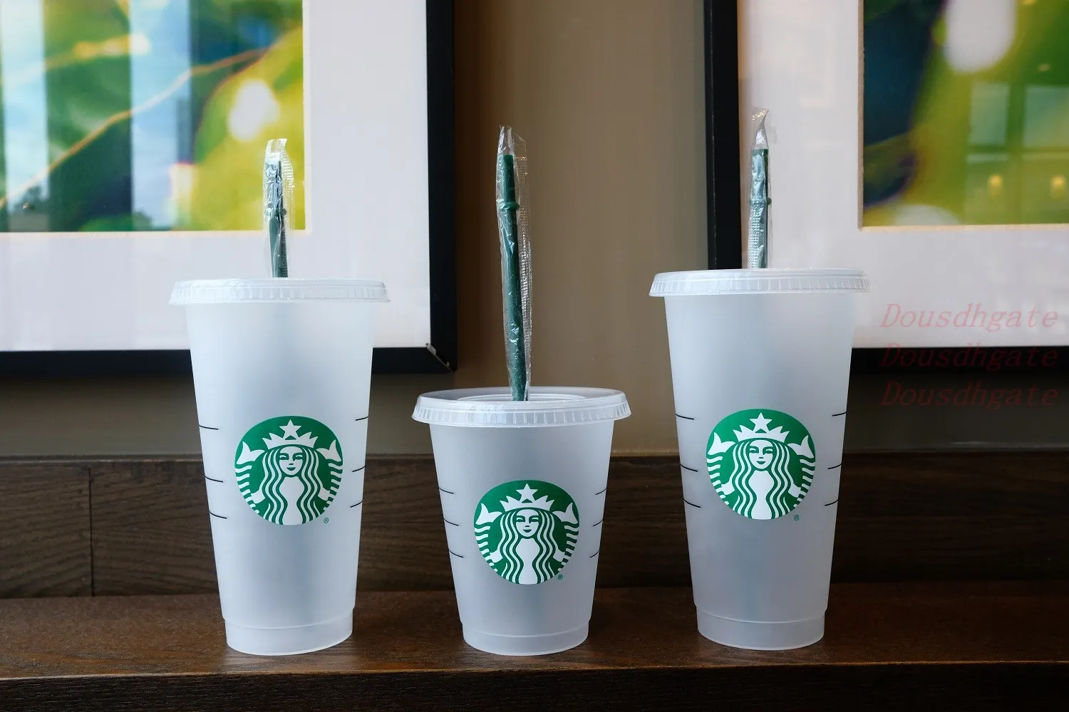 Tumblers Qualidade Starbucks 16oz / 473ml copos de plástico reutilizáveis copo plano transparente com tampa de coluna copo sippie Bardian 30 peças grátis DHL 0