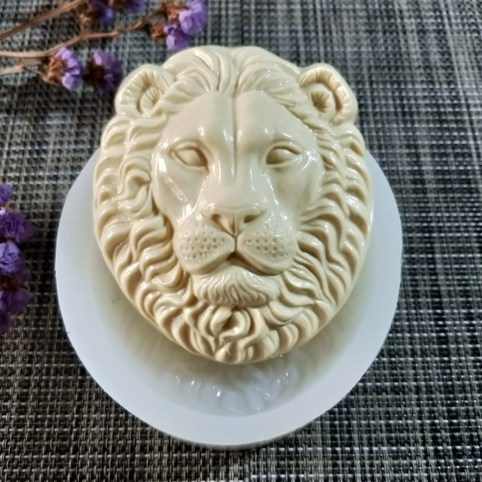 DW0137 PRZY Animals Lion Head Silicone Mold Soap Mould Handmade Soap Making Molds Candle Silicone Mold Resin Clay Mold 2102252172