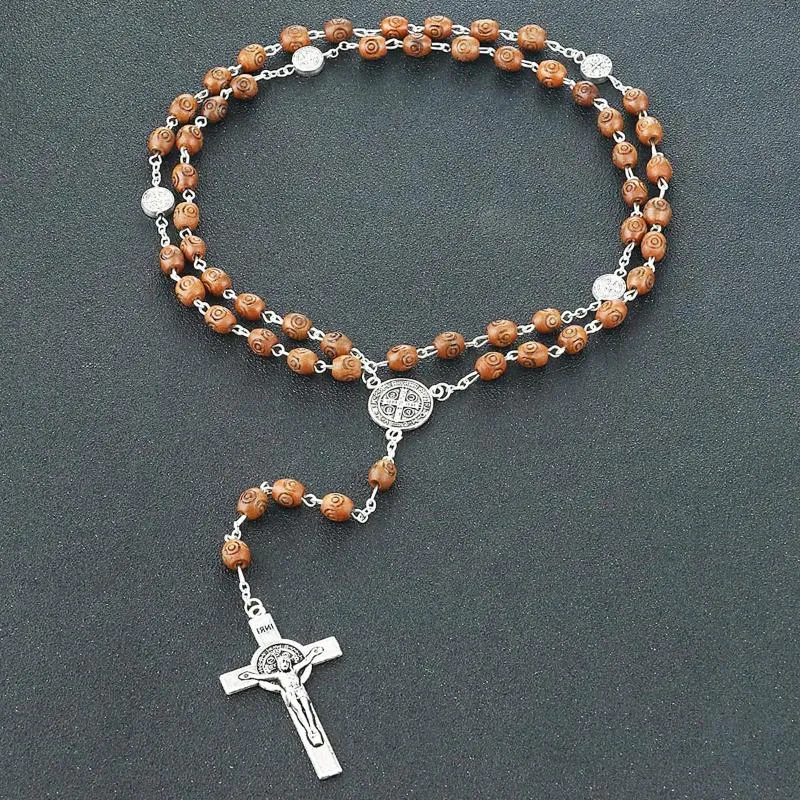 Collane con ciondolo Collana con rosario cattolico Crocifisso Gesù Croce per uomo Catene con perline di legno Collare per gioielli di preghiera religiosa
