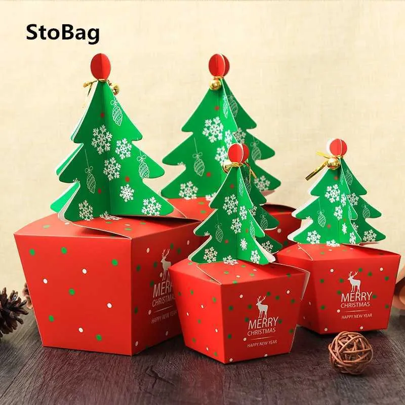 Stobag 20pcs 9x9x9.5cm Boîte de cuisson de style arbre de Noël Célébrez les biscuits Baby Shower Party Cookies Pack Happy Year Cadeau 210602
