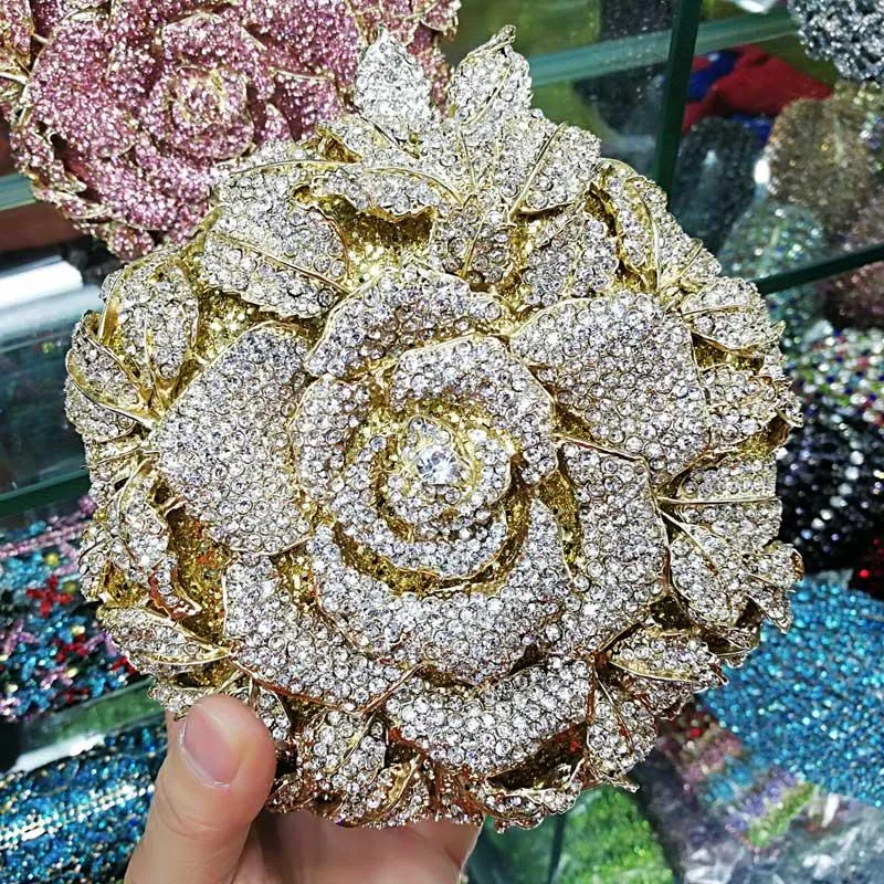 Kopplingar Est Designer Flower Shape Party Banket Purse Women Rhinestone Evening Bag Wedding Chain Wristlets SC628