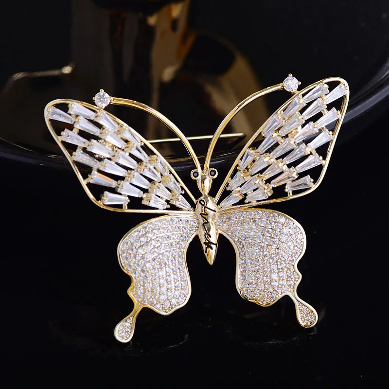 Spilla a farfalla carina Spille eleganti per corpetto Matrimonio Gioielli di marca di lusso 2021 Accessori per spille con zirconi cubici